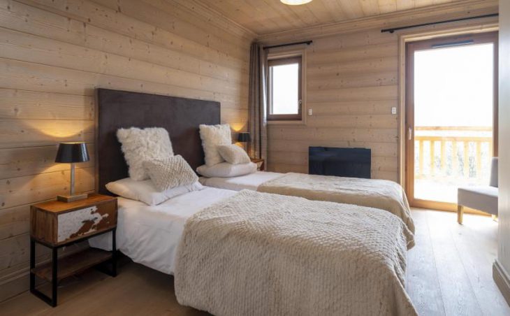Chalet Mistral, Courchevel, Twin Bedroom